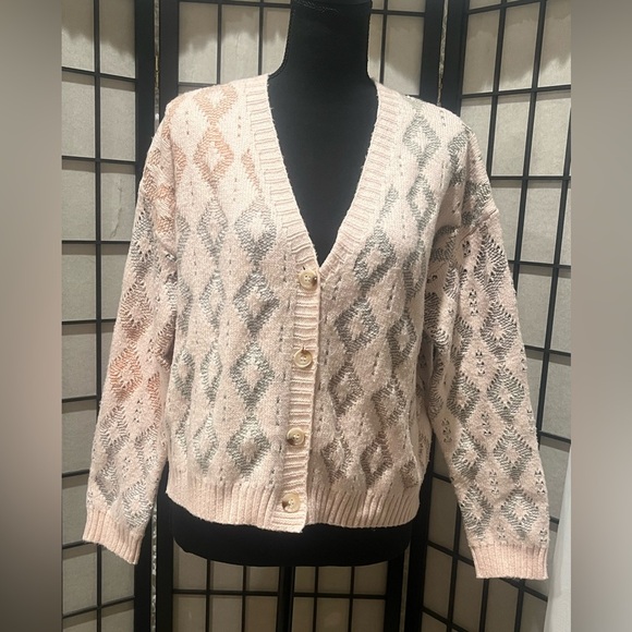 Hayden Girls WOMENS OMBRÉ DIAMOND CROPPED BUTTON CARDIGAN PINK SIZE XL. - Picture 4 of 10